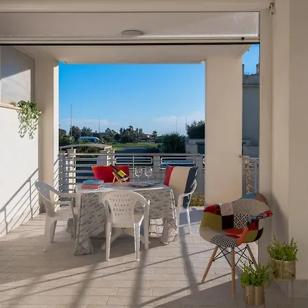 Apartment Trilocale Con Terrazza Vicino Al Mare *