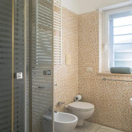 Trilocale Con Terrazza Vicino Al Mare