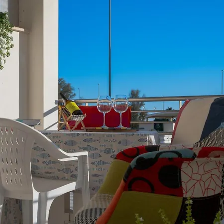 Apartment Trilocale Con Terrazza Vicino Al Mare